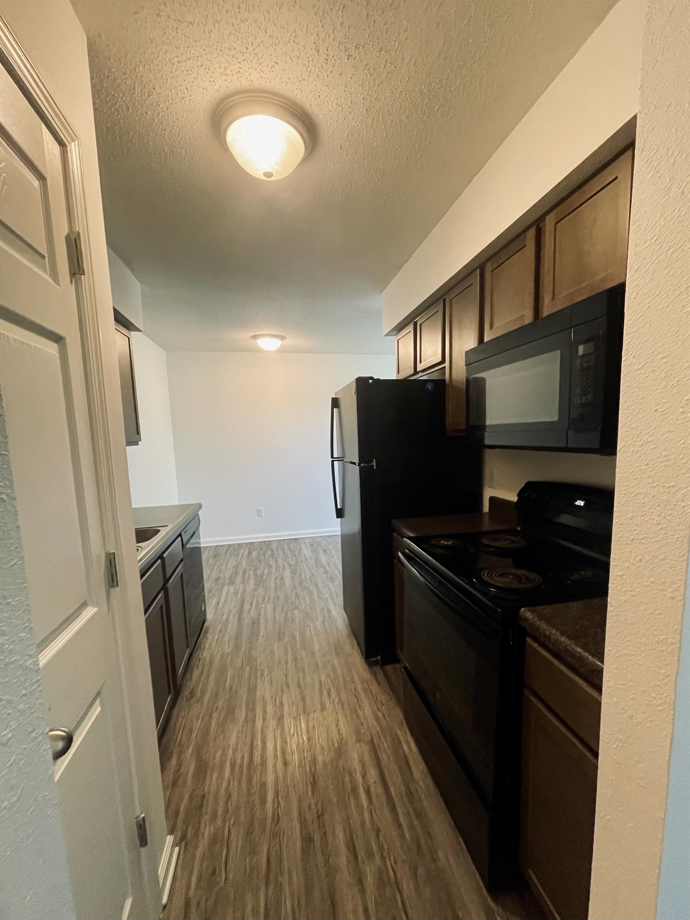200 N Hill-N-Dale Street - 512